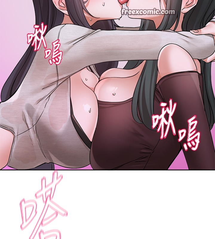 社团学姊 第219话-白佳贞&陈钰琳 在教授家开肉慾派对 90.jpg